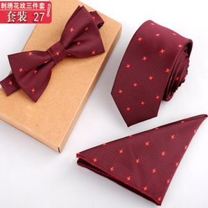 Trzy zestawy krawaty muszka chusteczka z pudełkiem opakowań 27 kolory paski krawat dla mężczyzn Dnia Ojca Prezenty świąteczne