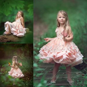 Lovely Pink 3D Aplikacje Dziewczyny Korant Suknie Wielopięciowe Długość Kolana Komunia Spaghetti Kwiat Girl Sukienki na ślub Kids Formalne zużycie