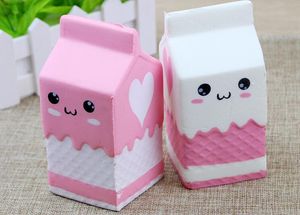 New Cute Jumbo Squishy Milk Box Cartoon Lento aumento Giocattoli Cinghie per telefono Ciondolo Crema dolce Pane profumato Kids Fun Toy Gift