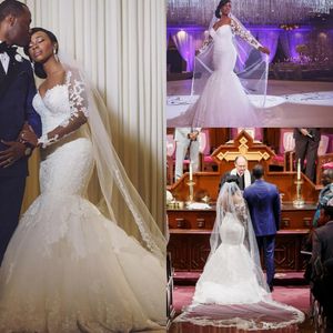 2017 Cheap Plus Size Mermaid Wedding Dresses Off Shoulder Long Sleeves Appliques Lace Custom Backless Wedding Bridal Gowns Chapel Train