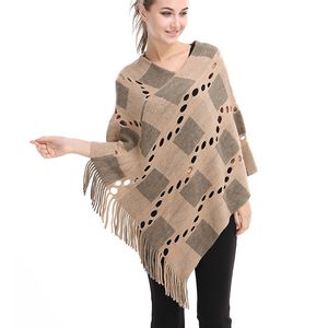 Sexig kvinna oregelbunden tofs poncho av axelkape shawls wrap v-neck hallow gitter batwing stickad tröja