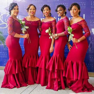 Nigeria Dark Red Mermaid Bridesmaid Klänningar Beaded Sheer Långärmad Tiered Maid of Honor Gowns Plus Storlek Ruffles Bröllop Gästklänningar