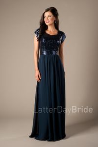 Dark Navy Blue Long Chiffon Modest Bridesmaid Dresses for Wedding Cap Short Sleeves A-line Floor Length Beach Temple Maids of Honor Dresses