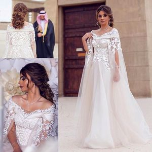 Dubai Lace Cape Style Brautkleider 2017 Bateau-Ausschnitt 3D-Blumenspitze Umstandskleid Arabisches Kleid A-Linie Brautkleider nach Maß