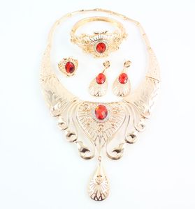 Setar ny ankomst Elegant Fashion Dubai Gold Plated Vintage Women Nigerian Crystal Jewelry Set African Beads Jewely Costume
