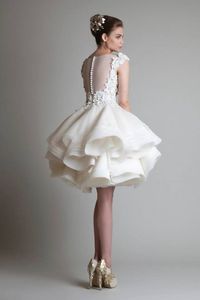 Krikor Jabotian Nowe tanie krótkie sukienki ślubne klejnot szyi rękawy iluzja koronkowe aplikacje 3D suknie balowe warstwy marszczyzny 205U