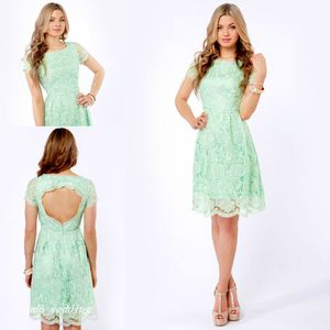 Högkvalitativ Mint Green Lace Cocktail Dress Backless Knee Length Short Party Prom och Homecoming Dress Bridesmaid Dress