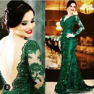 Elegant Emerald Green Lace Evening Dresses V Neck Long Sleeves Open Back Mermaid Court Train Formal Gowns Mother of the Bride Dres2474