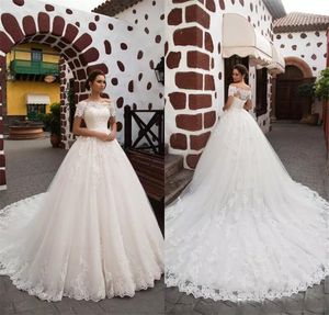 Romantic Princess Short Sleeves Bride Gown Glamorous Lace Appliques Chapel Train A-Line Wedding Dresses Robe De Mariage