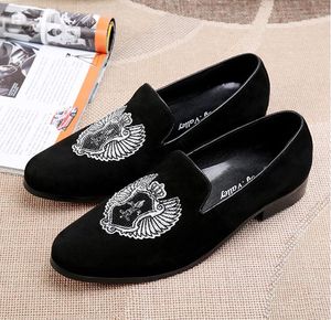 Wholesale lazy person shoes resale online - Classics Europe style Hairdresser leather pointed male shoes slip on loafers lazy person fashion and personality Party Wedding men M422