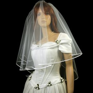 Imagem real incrível alta qualidade barato melhor venda cotovelo marfim fita borda véu cabeça de noiva para vestidos de noiva
