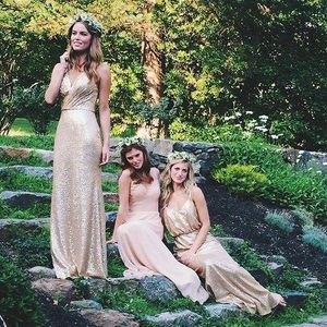 New Popular 2016 Light Champagne Paillettes Guaina Abiti da damigella d'onore Lungo Spaghetti economici per Bohemian Garden Wedding Guest Dress EN80912