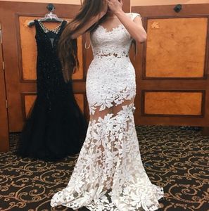White Lace Mermaid Prom Dresses Tulle halsringning Sexig illusion Bodice Appliced ​​Long aftonklänningar Special Tillfälle Klänningar BA3565