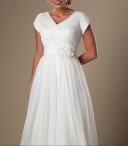 Kości słoniowej Ruched Chiffon Beach Skromne suknie ślubne z rękawami czapki V szyi A-line świątynne suknie świątynne Nieformalne suknie ślubne nowe CH211N