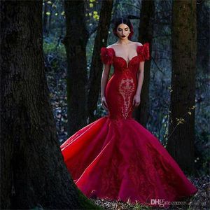 Deep V Neck Saudi Arabic Evening Dresses Lace Appliqued Ruched Organza Red Prom Dresses Mermaid Long Vestidos De Fiesta Formal Party Gown