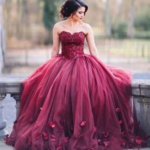 Sweetheart Lace Appliques Evening Dresses 3D-Floral Appliques Zipper Backless Prom Dresses Gorgeous Tulle Floor Length Evening Gowns