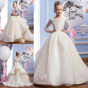 Vit Beading Flower Girls Dresses V-Neck Långärmade Pagant Klänningar För WINTER Sweep Train Bow Tiered Med Applique Formella Party Gowns