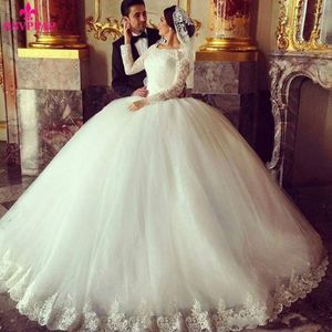 2020 New Modern Arabic Ball Gown Wedding Dresses Long Sleeves Scoop Neck Lace Appliques Puffy Tulle Court Train Plus Size Formal Bridal Gown