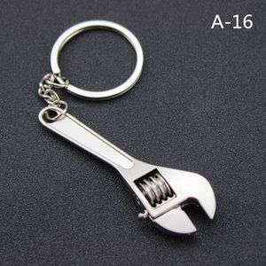 Den nya kreativa mini -nyckelchain nyckelkedjan skiftnyckel gadget personlighet nyckelring hantverk gåva grossist