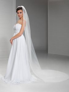 Ny enkel högkvalitativ satinlinjekant med kam 1T Lvory White Wedding Veil Chapel Bridal Slöjor