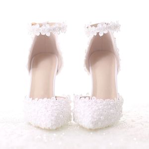 Scarpe eleganti da sposa con fiori in pizzo bianco, scarpe a punta con tacco a spillo, tacco medio, scarpe da festa di nozze con cinturino alla caviglia, décolleté da damigella d'onore