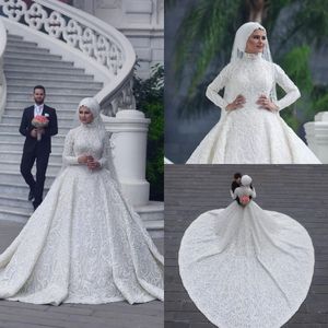 Muzułmańskie suknie ślubne Saudyjskie Arabia Darmowa Wysyłka Długo Rękaw Aplikacja Zroszony Linia Suknia Ślubna Sweep Długość Niestandardowe Suknie Ślubne