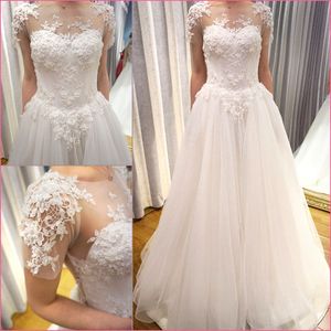 Real Picture Vintage Country Wedding Dresses Sheer Neck Jewel Lace Floral Appliques Bohemian Wedding Dress Illusion Back Bridal Gown Sleeves