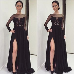 Seksowne Czarne Suknie Wieczorowe Rękawy Linia Sheer Bateau Neckline Illusion Bodice Aplikacje Długie Rękaw Przekręć Suknia Party Party Slit