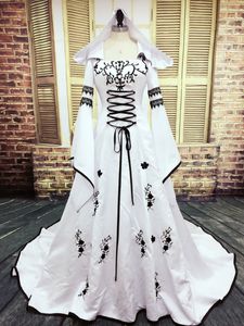 Real Picture Gothic-Hochzeitskleid, schwarz-weiße muslimische Kleider mit Hut, exquisite Stickerei, Spitzenapplikationen, Brautkleider, Glockenärmel