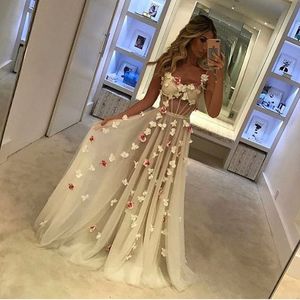 Sexy Sweetheart 3D Flowers Prom Dresses A-Line Spaghetti Strap Prom Dresses Organza See Through Evening Dresses