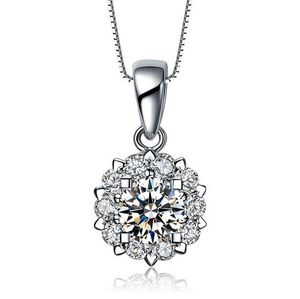 Luxury Smycken 925 Sterling Silver Pave Stunning Round Cut Vit Sapphire CZ Diamond Gemstones Kvinnor Halsband Hängsmycke Ingen Kedja