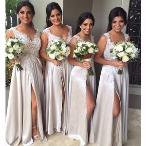 2017 화이트 새로운 긴 신부 들러리 드레스 레이스 Applique Prom Dresses 뒤로 지퍼 앞면 분할 맞춤형 플로어 길이 수요일 가운