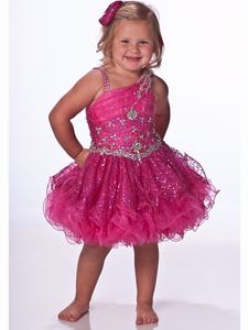 Wholesale toddler shorts black resale online - 2021 Toddler Pageant Dresses with Beaded One Shoulder and Knee Length Tiered Sequins Tulle Cute Girls Pageant Gowns Custom Made