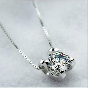 Collana d'argento del pendente 925 di zirconia cubica della pietra dello zaffiro bianco dei monili di marca per le donne Trasporto libero