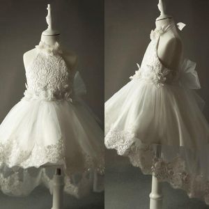 Adorável frente curta tempo de volta Comunhão vestidos para meninas Menina de flor Baixa Alto do vestido para casamentos Halter Neck Lace apliques Handmade