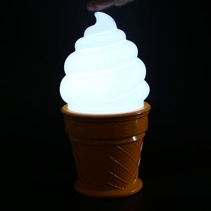 Nieuwigheid Ice Cream Lampen LED Aantrekkelijk Nachtlampje voor kinderen Kinderen Kegelvormige Bureau Tafellamp Slaapkamer Decor Lights