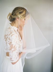 Ny högkvalitativ bästa försäljning Ett lager Waltz Längd Vit Elfenben Band Edge Veil Bridal Head Pieces för bröllopsklänningar