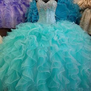 Turkos bollklänning Quinceanera Klänningar med kristaller Beaded Sweet Pagant Prom Party Gowns Vestido de Festa BM73