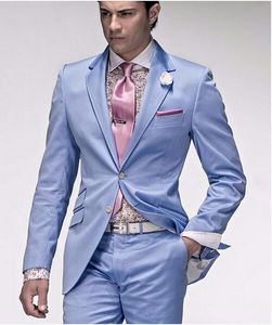 Fashionable Groom Tuxedos Groomsmen Två Knapp Ljus Blå Notch Lapel Best Man Suit Bröllop Mäns Blazer Passar (Jacka + Byxor + Tie) K334