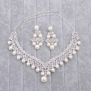 Bling Bling Collana da sposa Orecchino Earclip Orecchini traforati Perle Cristalli Set di gioielli da sposa di alta qualità