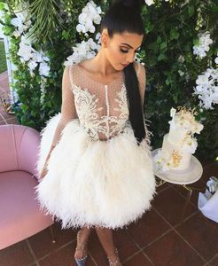 Suknie koktajlowe z piórami z rękawami seksowna krótka suknia balowa sukienka PROM SHEER LACE Appliques Evening Solens273b