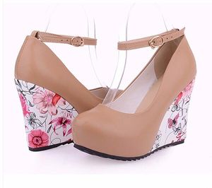 Mode ankelband höga kilar plattform pumpar för kvinnor avslappnad elegant blomma tryck kilar plattform skor mary jane klänning skor