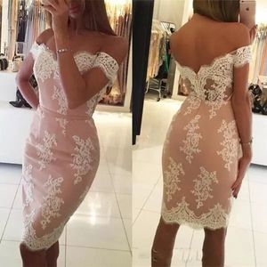 2018 Short Cocktail Dresses Lace Appliques Off the Shoulder Fitted Knee Length Custom Made Party Gowns with Sash Evening Gowns Illusion Back