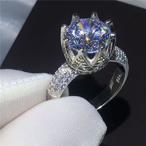 Mode Crown Ring 925 Sterling Silver Engagement Bröllop Band Ringar För Kvinnor 5ct Rensa 5A Zircon Crystal Bijoux