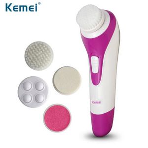 KEMEI5507皮の美しさのブラシマッサージャーの電気洗浄顔足のケア機械顔の細孔クリーナーの体の洗浄防水IPX7