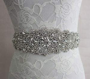 2019 Real Image Bröllopsklänningar Sash Brudbälten Rhinestone Crystal Ribbon Tie Back Bridal Tillbehör Prinsessan Handgjorda Mode