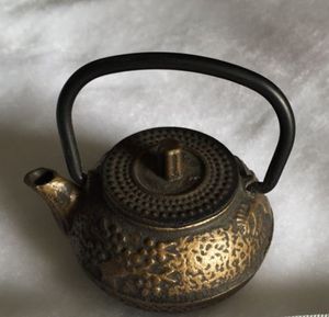 Antike China Muster großhandel-Blumenmuster von Chinas alter antiker Bronze handgemachte Teekannesammlung