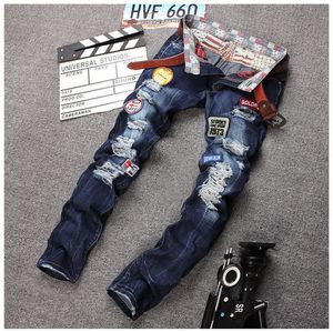 Atacado-personalidade crachá patchwork jeans homens rasgados jeans rap clássico riscado biker jeans buraco denim reto slim fit calça casual