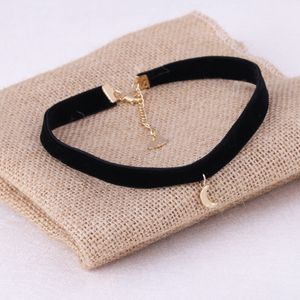 10 пунктов/лот крошечный лунный кулон Black Korea Velvet Coving Choker Ожерелье -ожерелье Аниме Женский простые ювелирные изделия подарки для девочек EFN013V