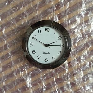 Cassa per orologio con inserto in plastica da 1 7/16 pollici e quadrante arabo adatto al movimento PC21S